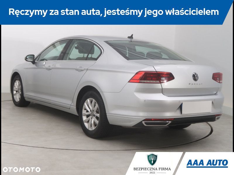 Volkswagen Passat - 5