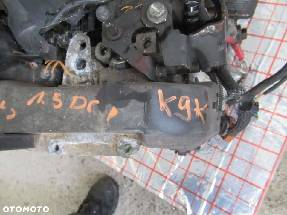 SILNIK RENAULT MODUS CLIO III MEGANE II 1.5DCI K9K - 8