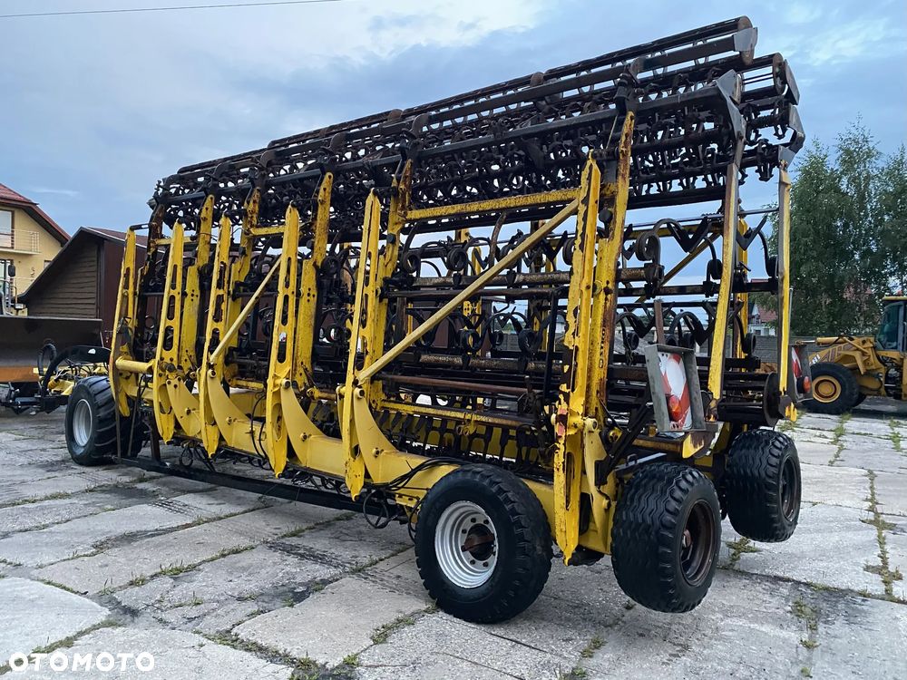 BEDNAR Swifter SM 14000 Agregat uprawowy Kompaktor 14m - 3