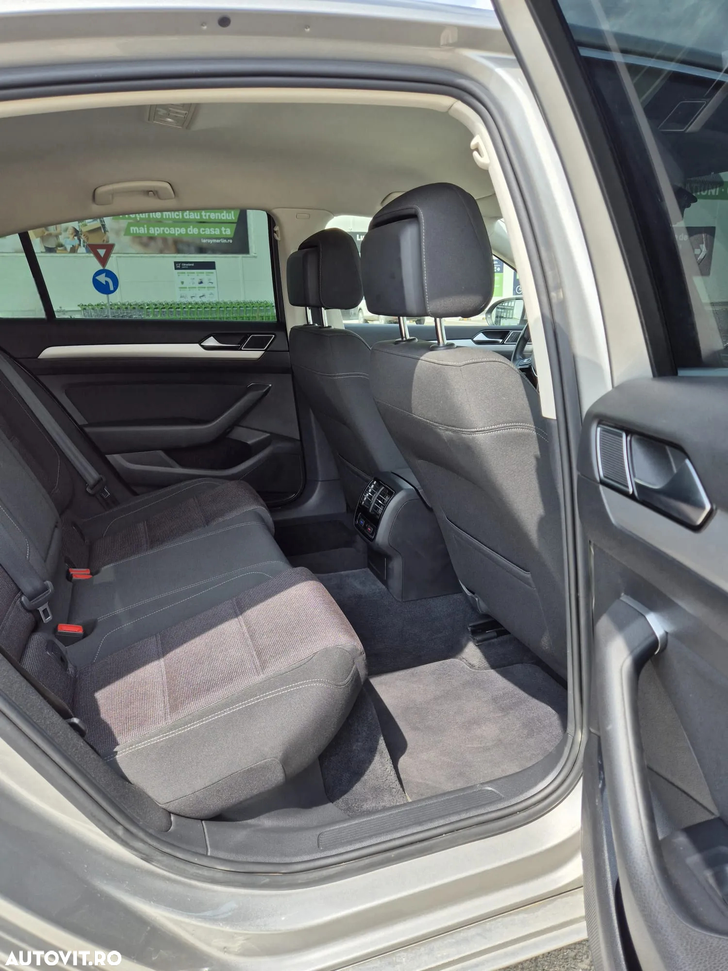 Volkswagen Passat 2.0 TDI Comfortline - 17