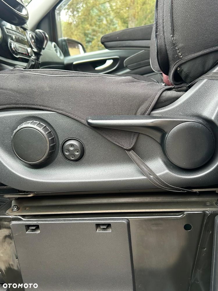 Mercedes-Benz Vito - 24