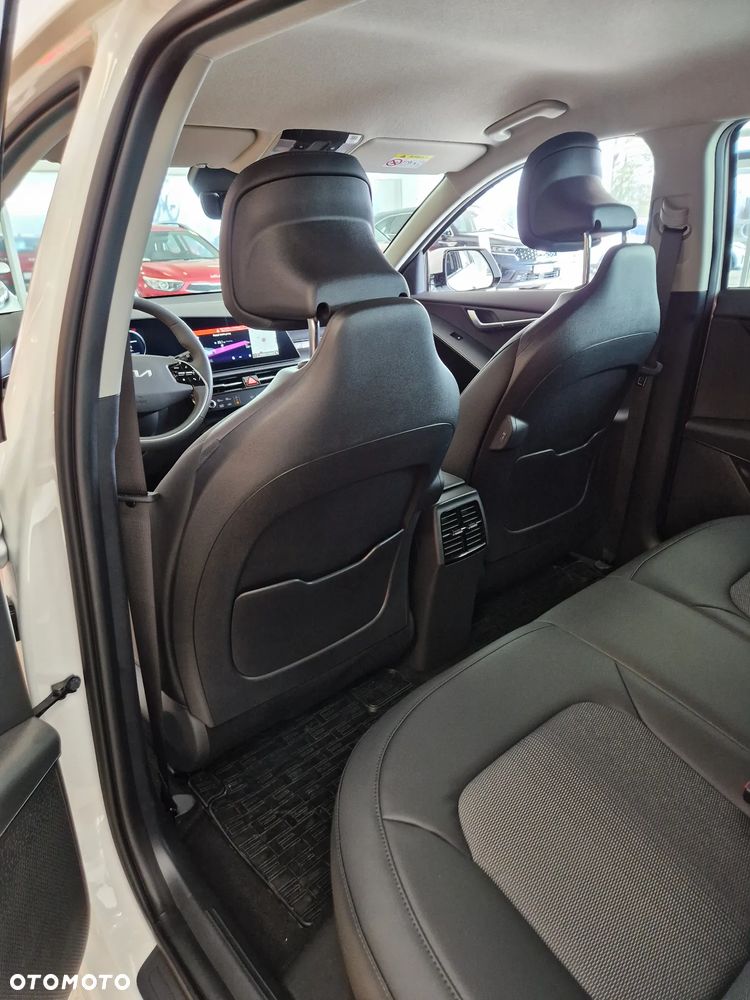 Kia Niro 64kWh L - 9