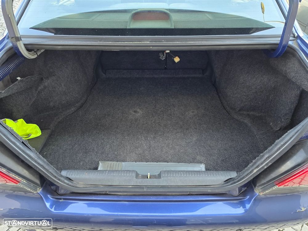Mitsubishi Galant Sedan 2.0 GLS TD - 14