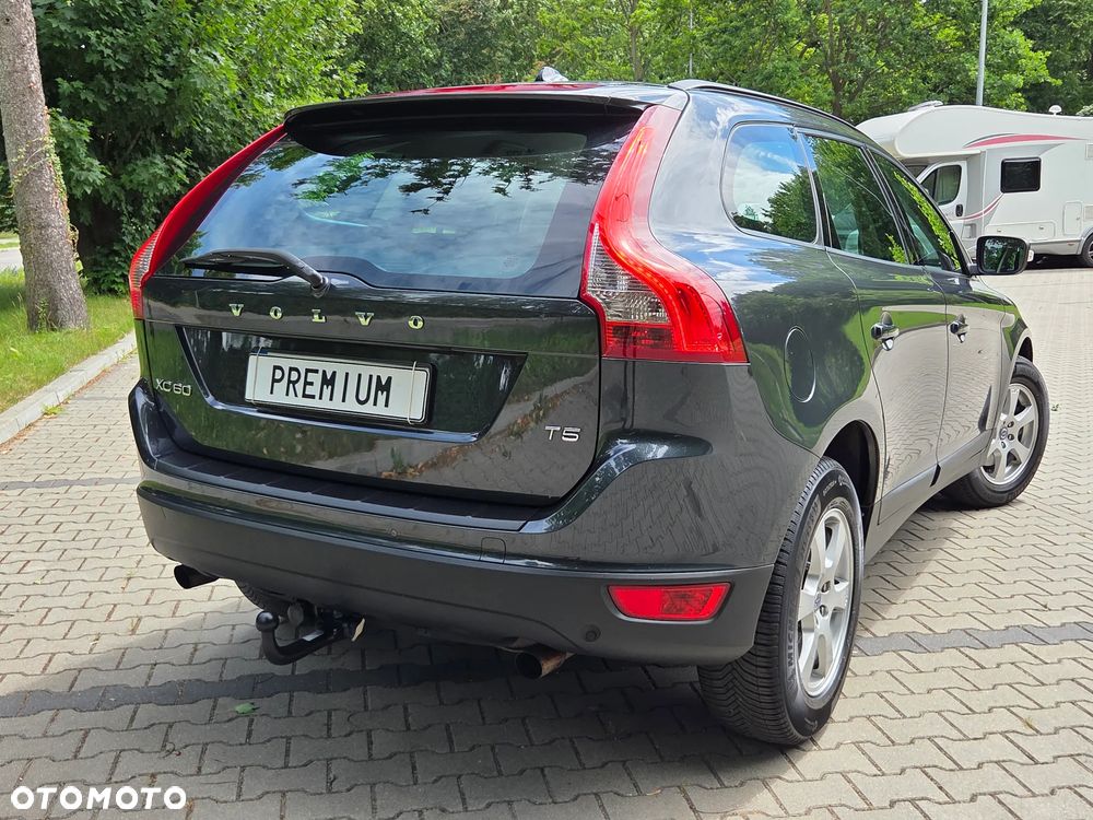 Volvo XC 60 T5 Powershift Momentum - 22