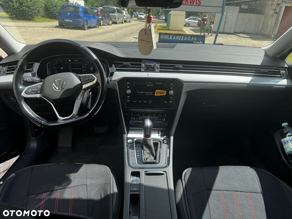 Volkswagen Passat 2.0 TDI SCR DSG Comfortline - 6