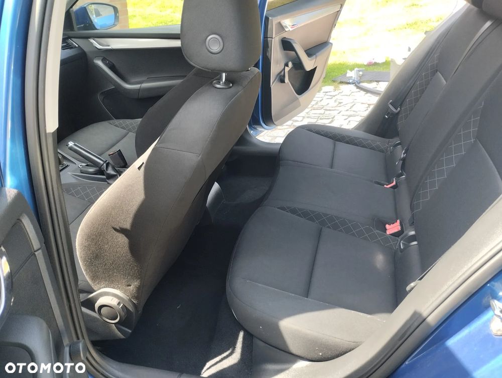 Skoda Octavia 1.6 TDI Active - 8