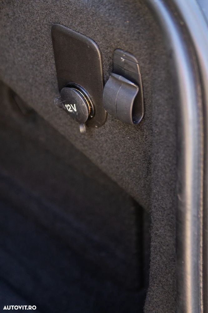 Jaguar XF 35t RWD Prestige - 39