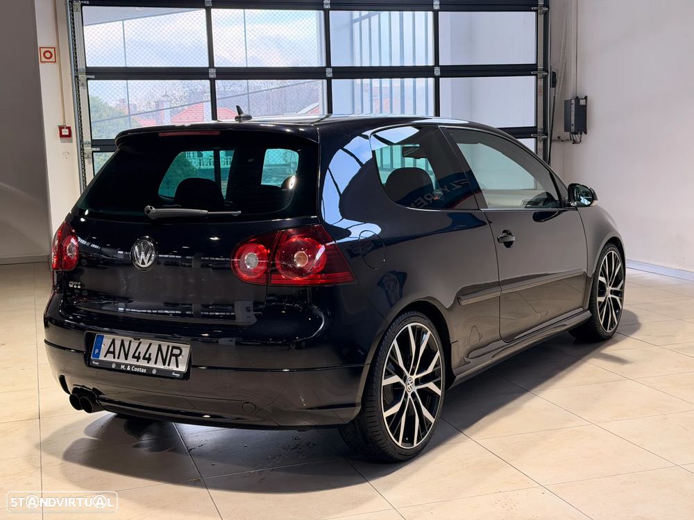 VW Golf 2.0 GTi DSG Pirelli - 6