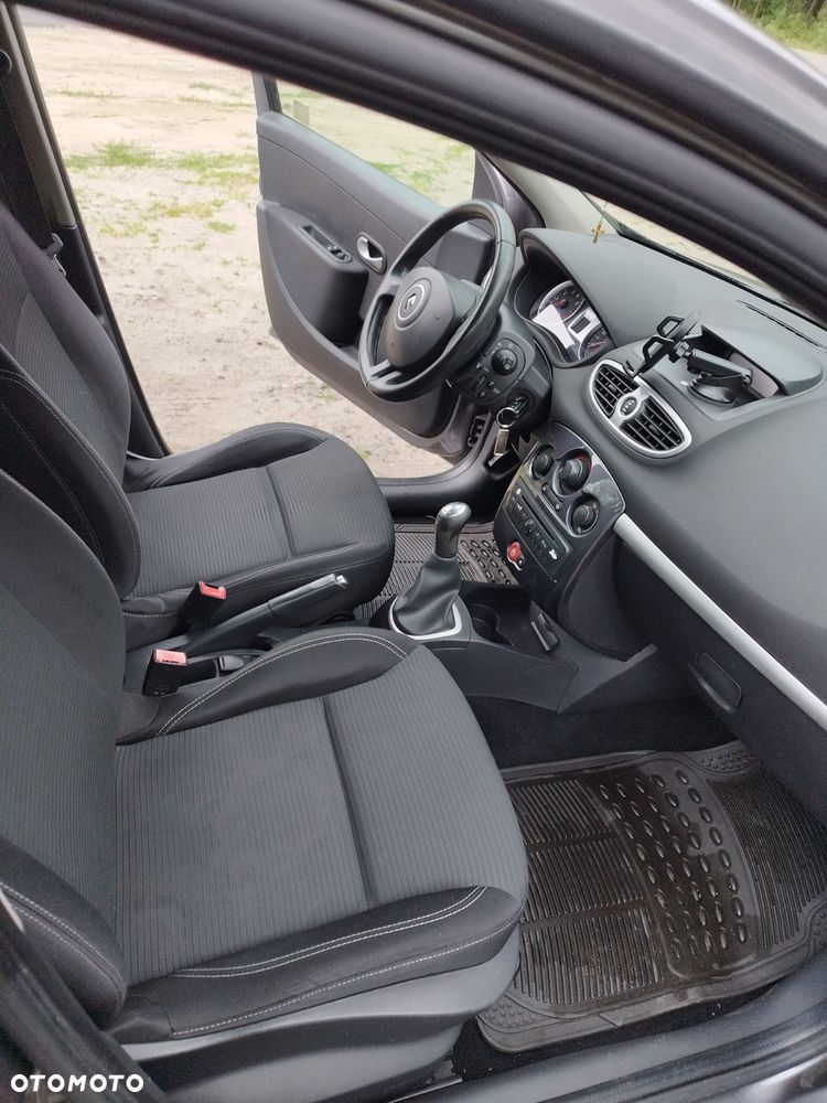 Renault Clio 1.2 16V Expression - 15