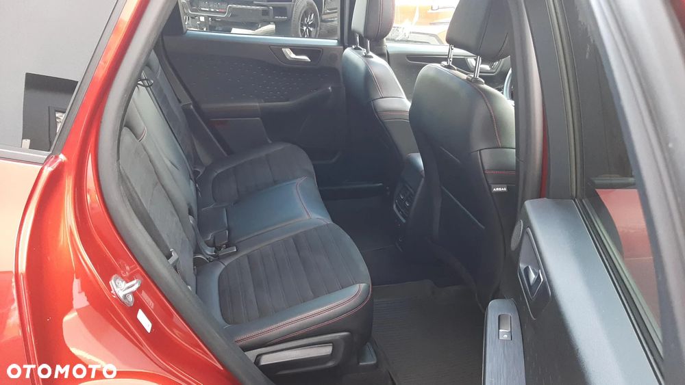 Ford Kuga 2.5P PHEV FWD ST-Line X - 19