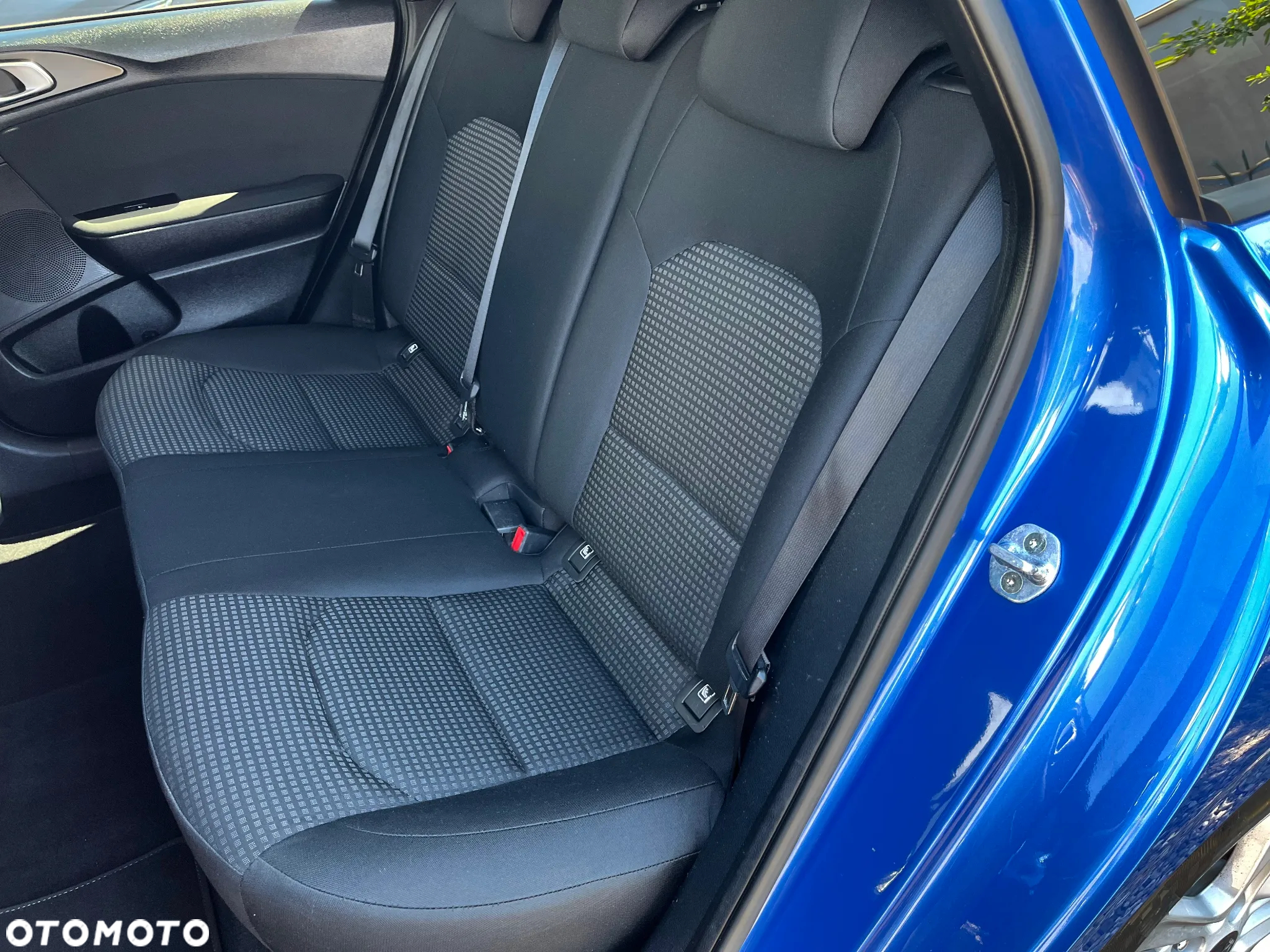 Kia Ceed - 31