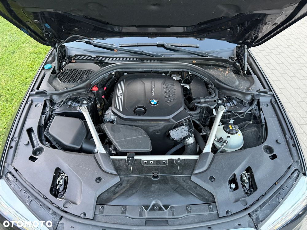 BMW Seria 5 520d M Sport Edition - 35