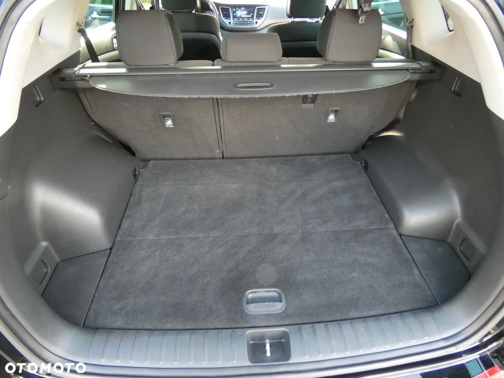 Hyundai Tucson 1.6 GDI BlueDrive Style 2WD - 34