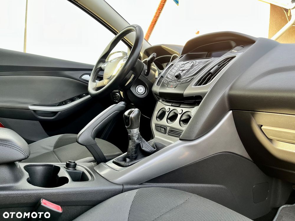 Ford Focus 1.6 TI-VCT Champions Edition - 21