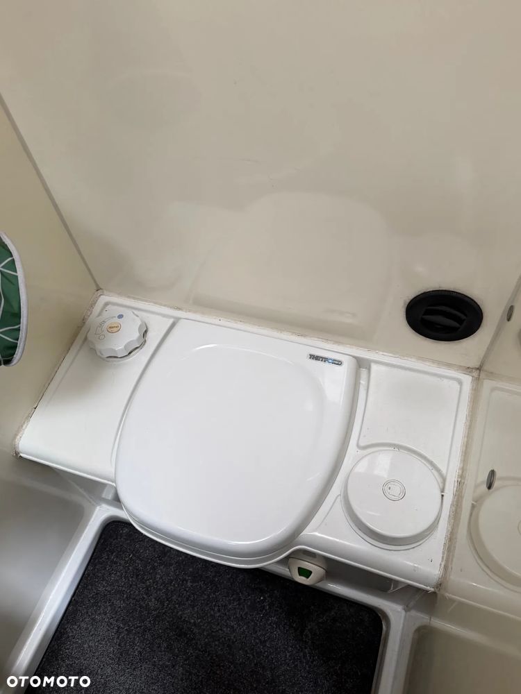 Mercedes-Benz Sprinter - 12