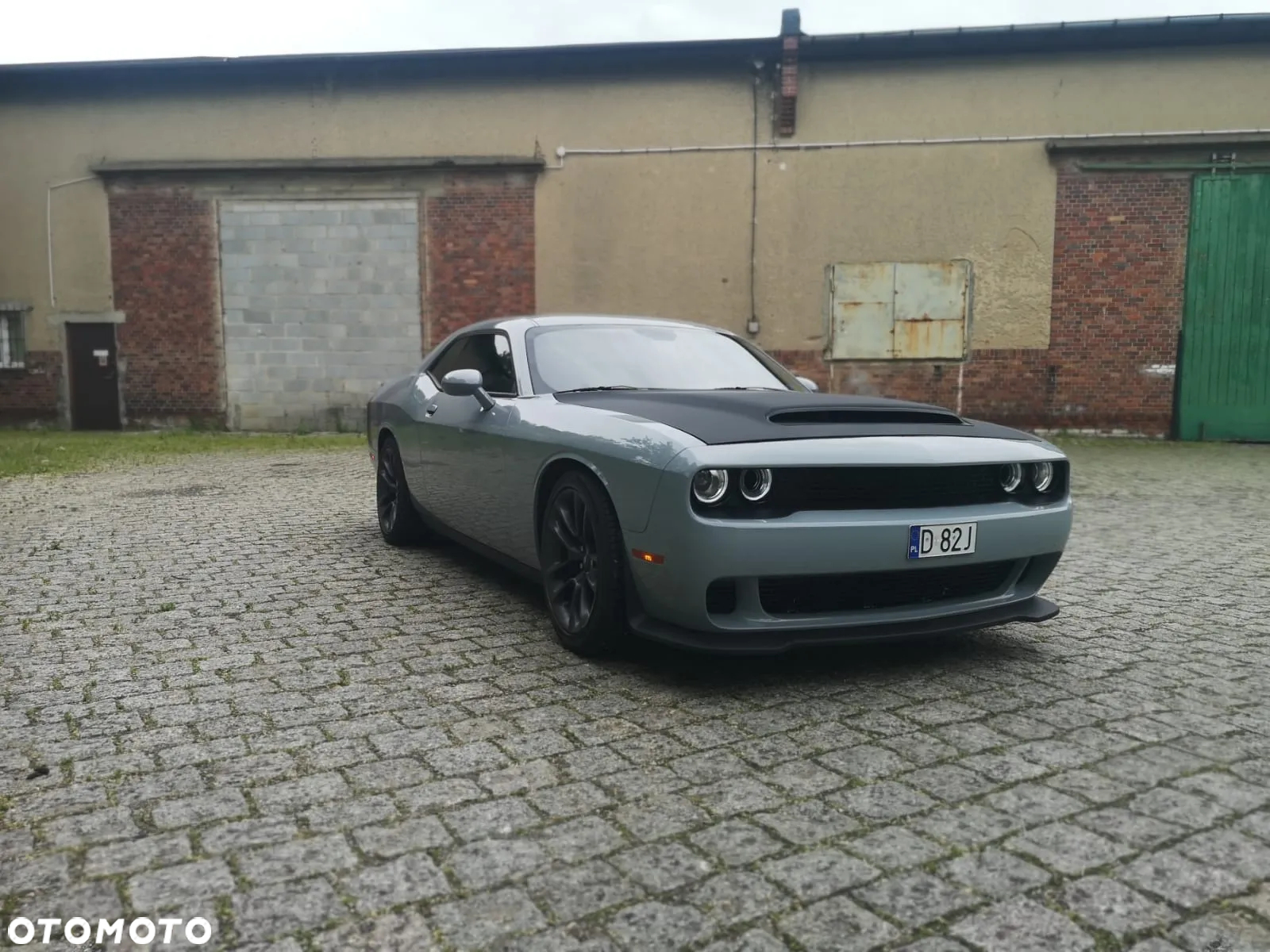 Dodge Challenger - 36
