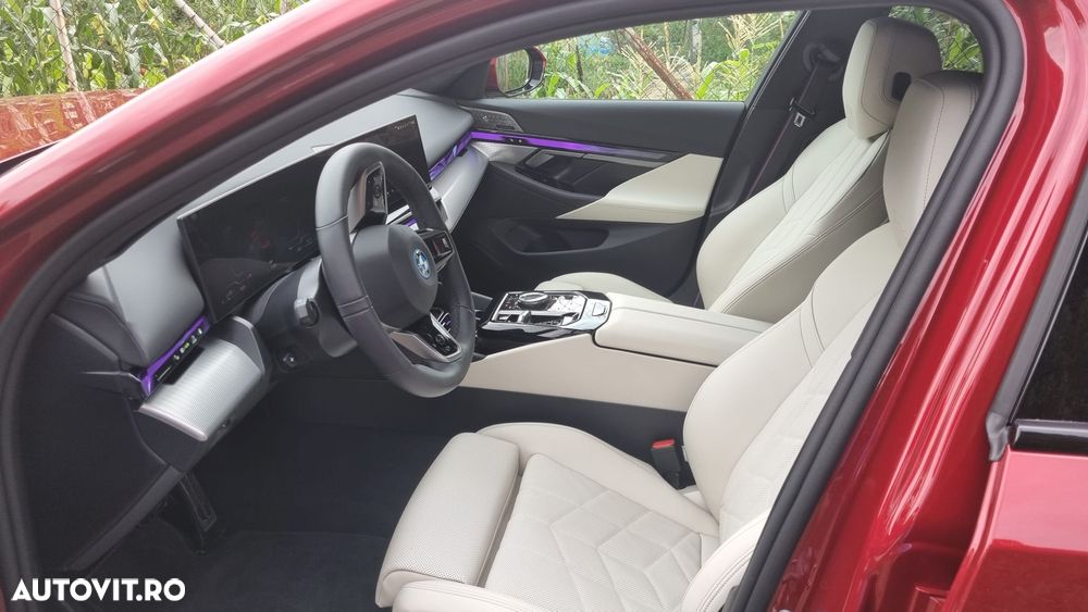 BMW Seria 5 550e xDrive AT PHEV - 11