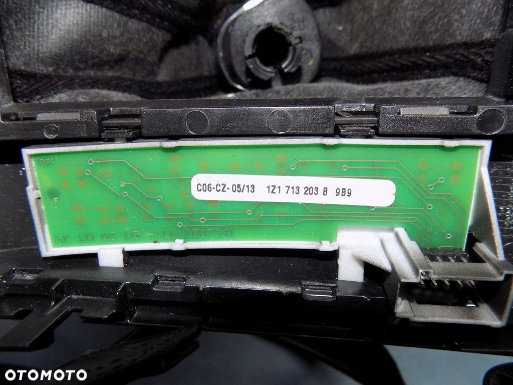 DW SKODA YETI GAŁKA ZMIANY BIEGÓW 1Z1713203B - 2
