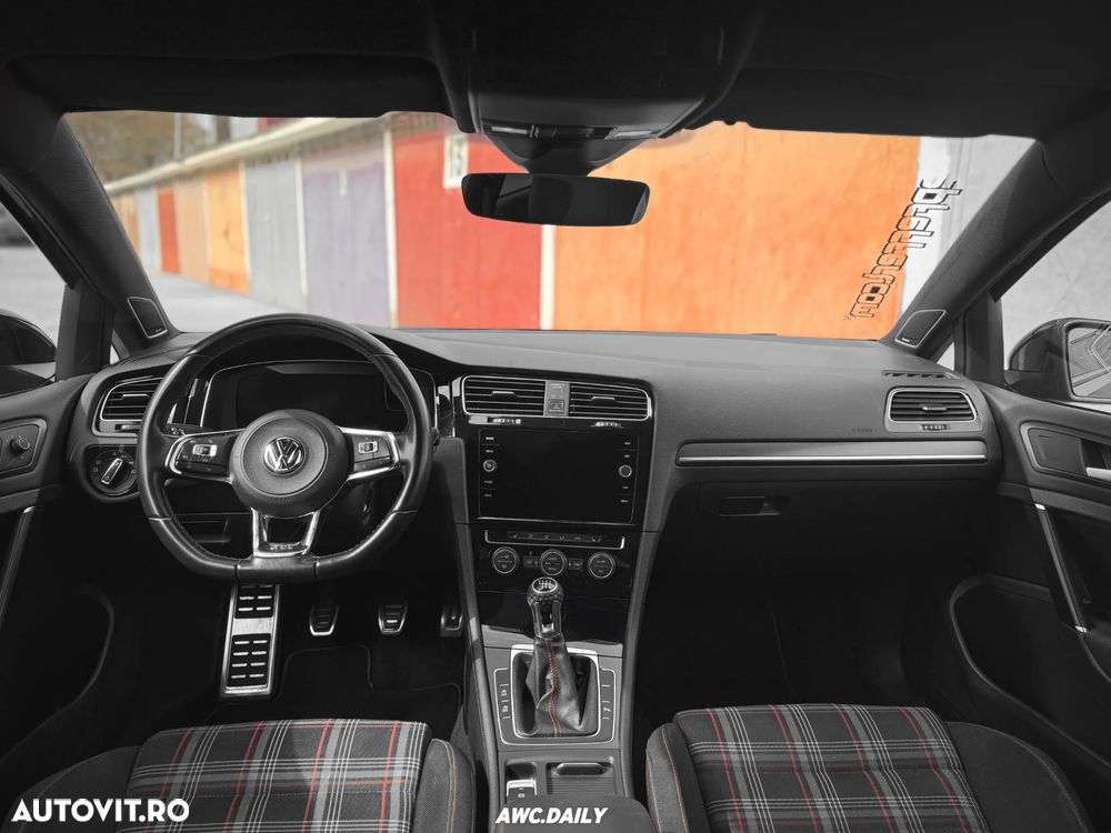 Volkswagen Golf GTI 2.0 TSI OPF Performance - 5