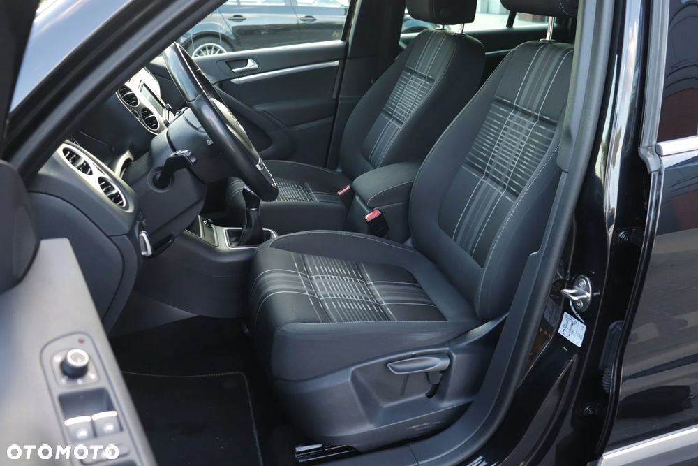 Volkswagen Tiguan 2.0 TDI SCR BlueMotion Technology Lounge Sport & Style - 19