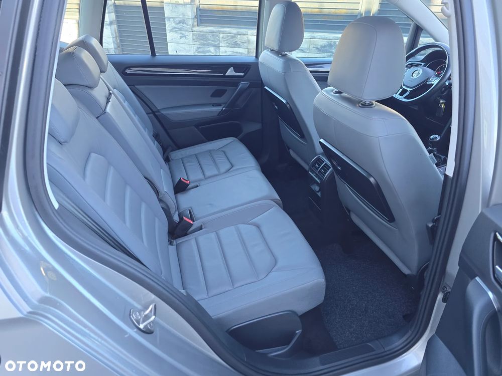 Volkswagen Golf Sportsvan 1.5 TSI ACT OPF Highline - 16