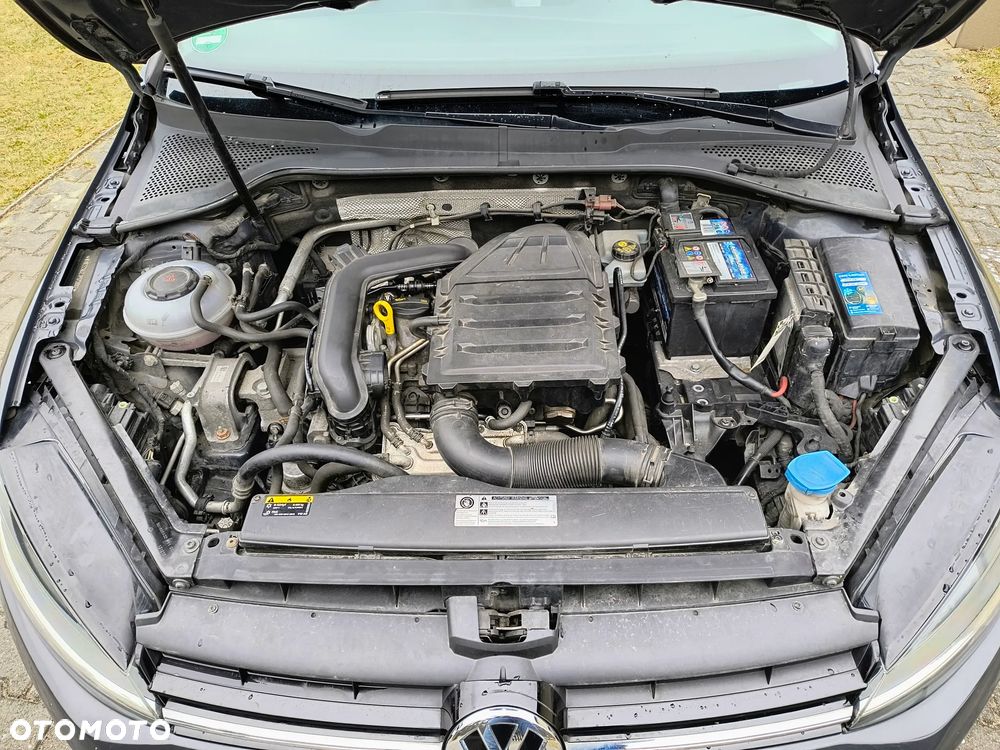 Volkswagen Golf 1.0 TSI BMT Trendline - 10
