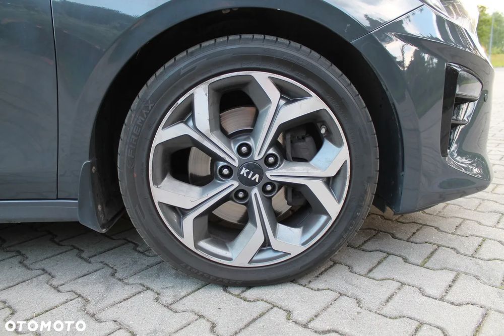 Kia Ceed 1.4 T-GDI L Business Line DCT - 29