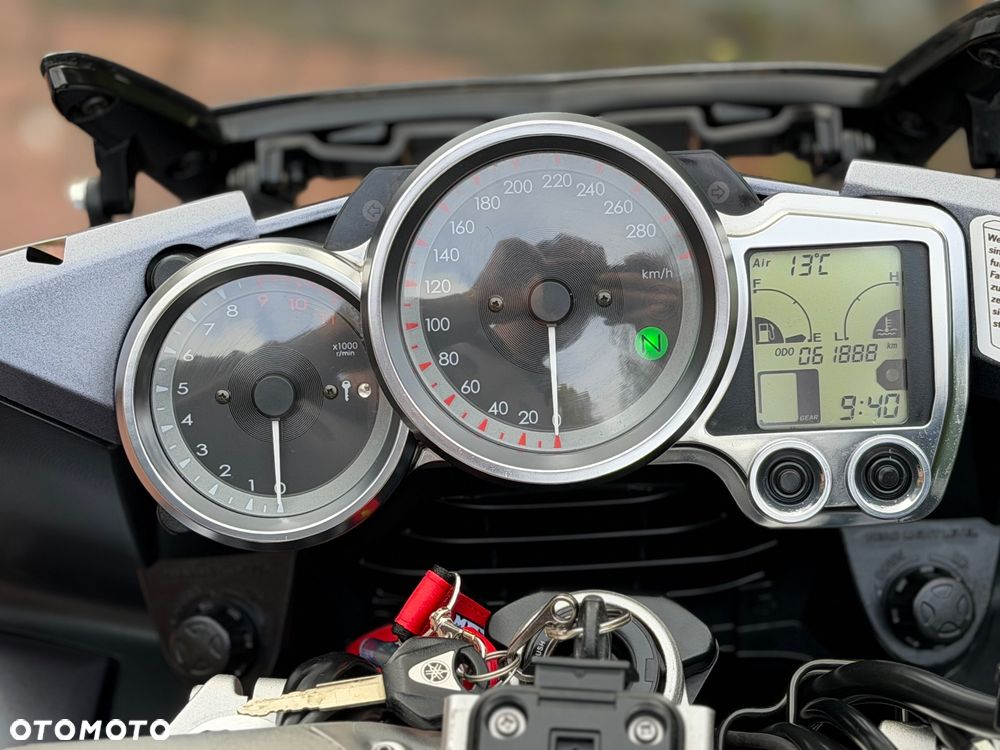 Yamaha FJR - 31