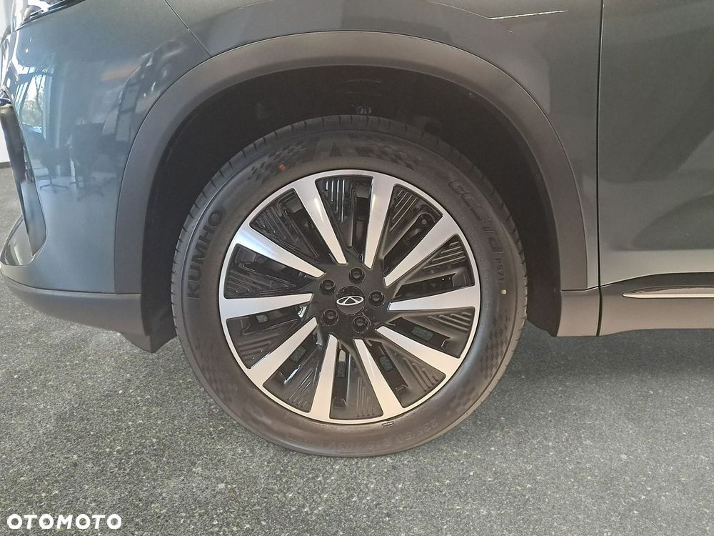 Chery Tiggo 8 - 8