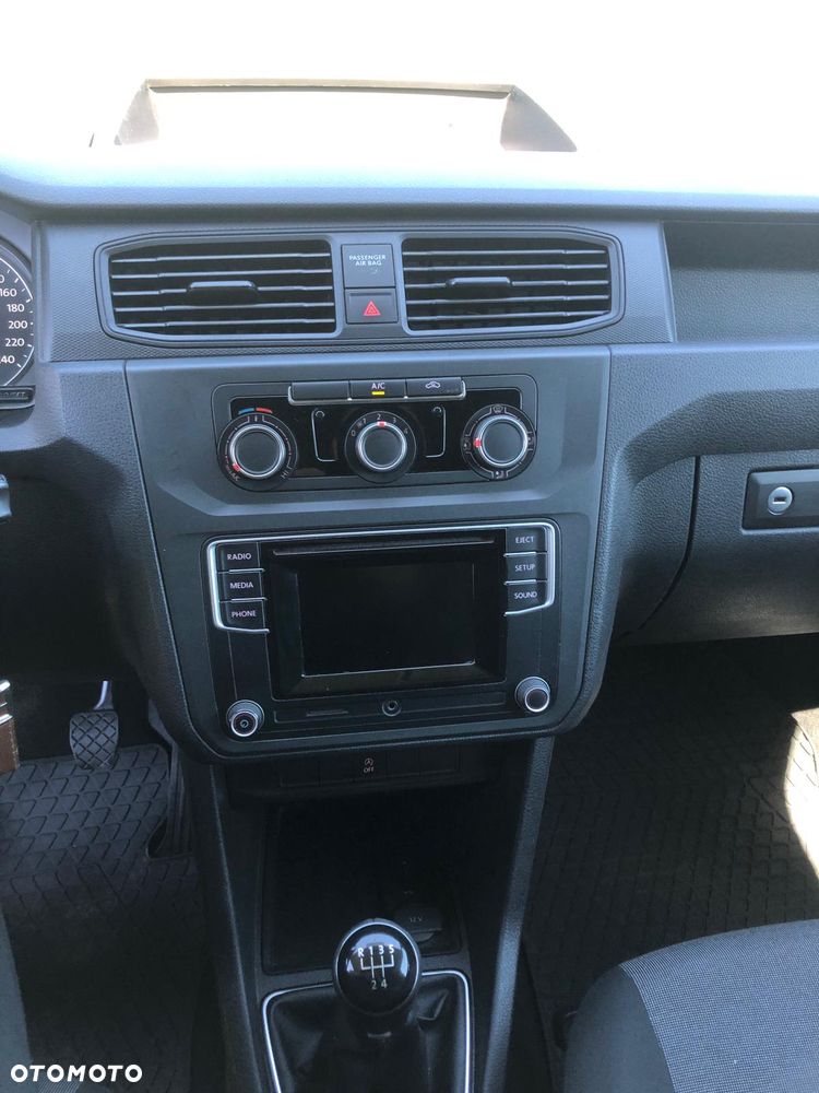 Volkswagen Caddy - 10
