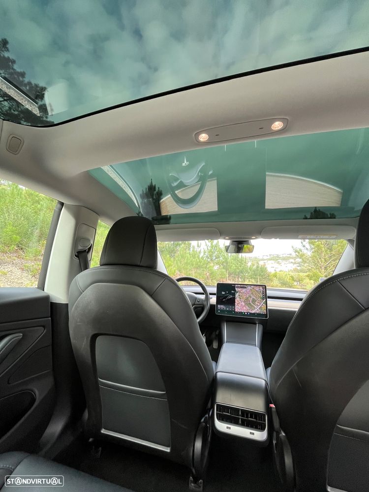 Tesla Model 3 Long-Range Dual Motor AWD - 12