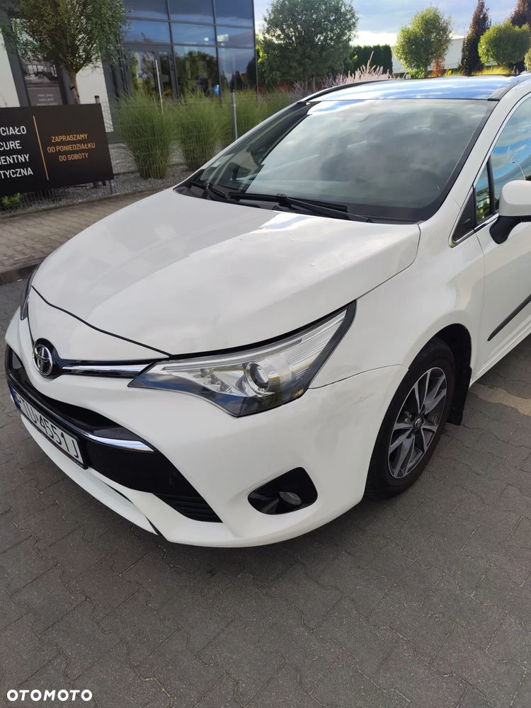 Toyota Avensis - 23