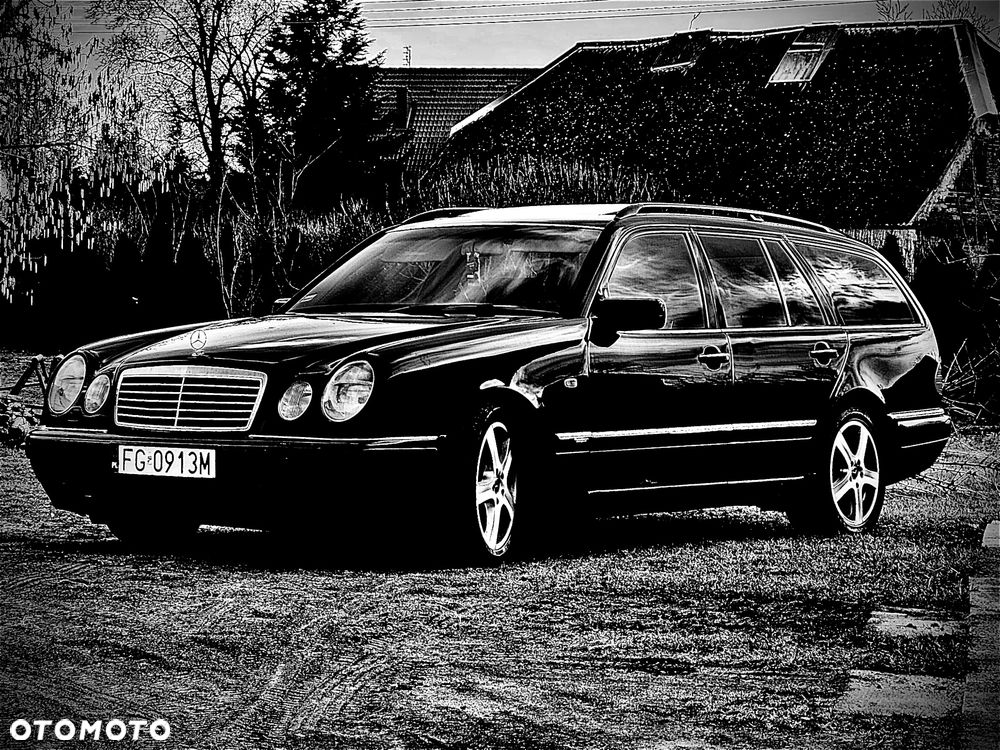 Mercedes-Benz Klasa E 320 T Avantgarde - 13