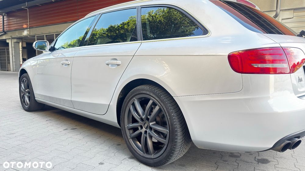 Audi A4 Avant 2.0 TDI - 14
