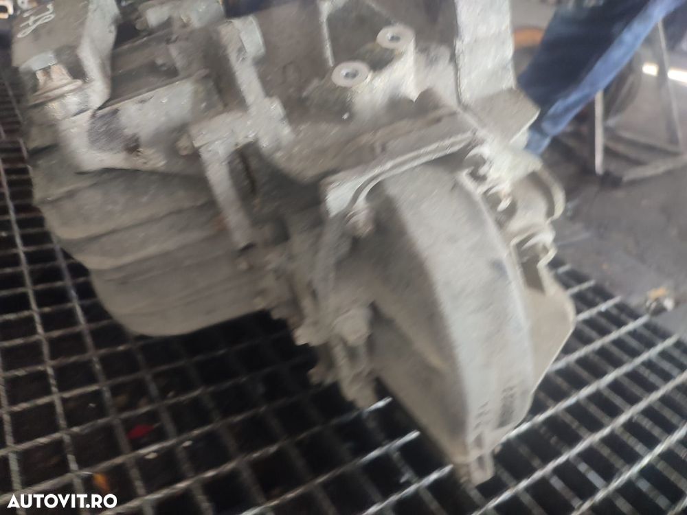 Cutie viteze manuala 5 trepte 1.7 cdti Z17DTH Opel Meriva 1 [facelift - 4