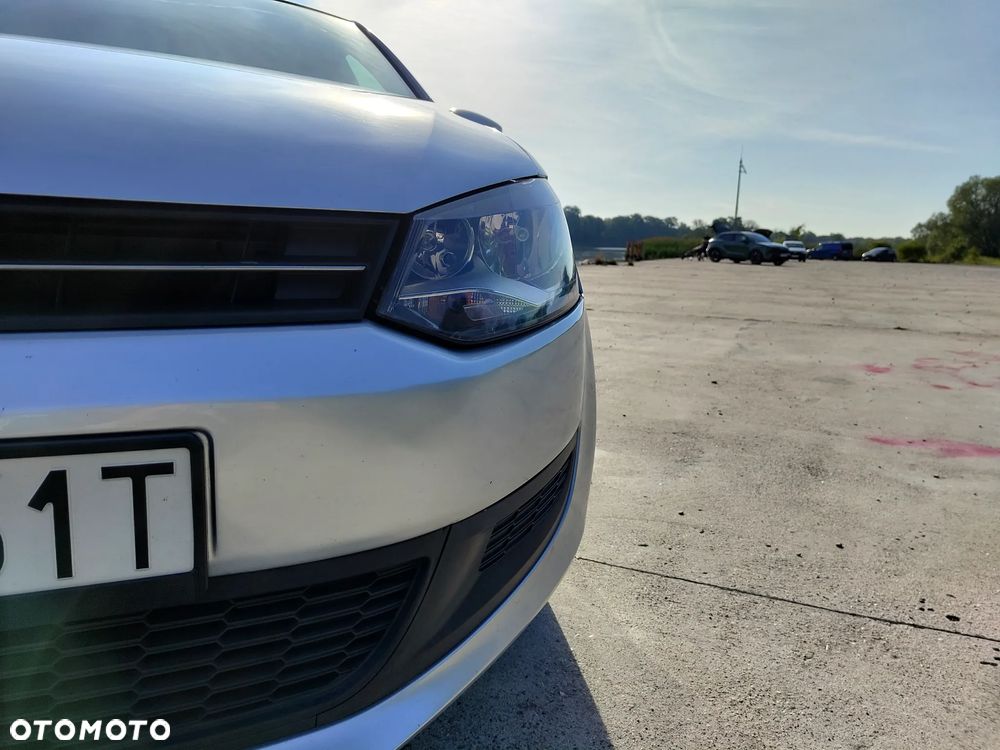Volkswagen Polo 1.4 16V Trendline - 26