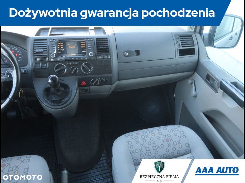 Volkswagen Transporter - 9