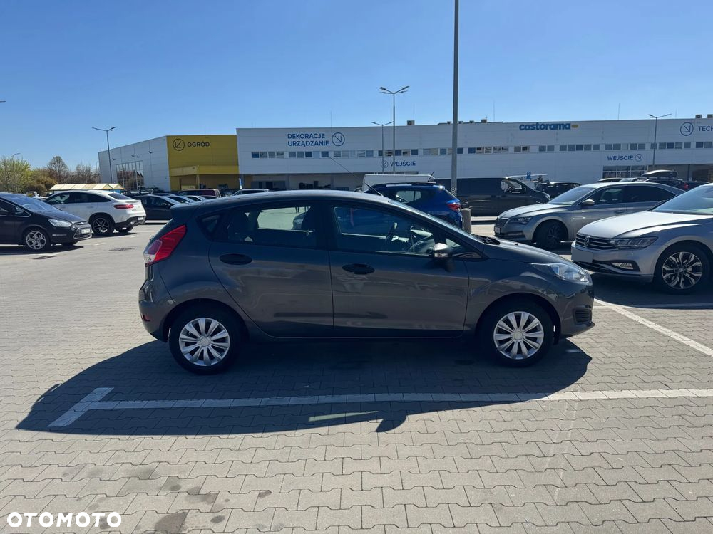 Ford Fiesta - 5