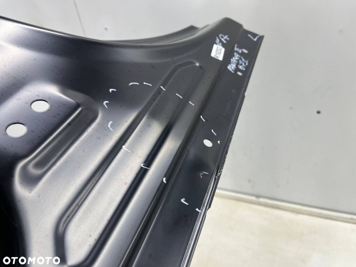 Poszycie Porsche Panamera II 971 16-23r. prawy słupek próg środkowy ćwiartka reperaturka NOWA - 12