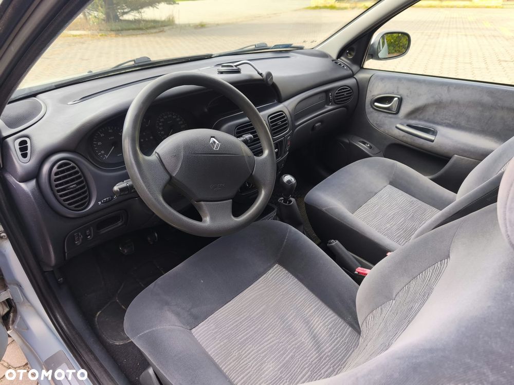 Renault Megane - 23