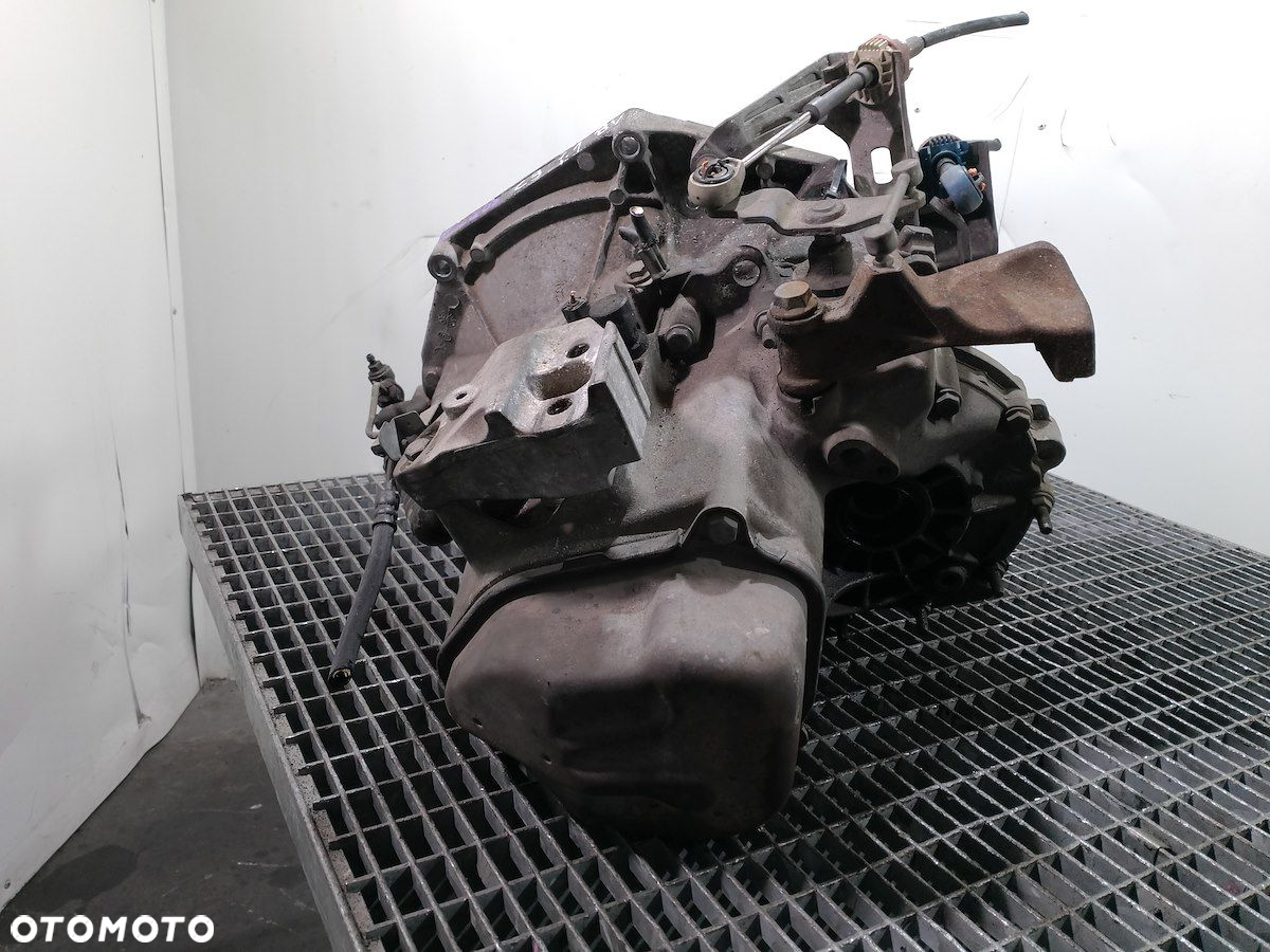 SKRZYNIA BIEGÓW MANUALNA CITROEN C3 20CQ08 1.1 8V - 3