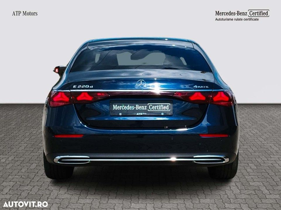 Mercedes-Benz E - 5