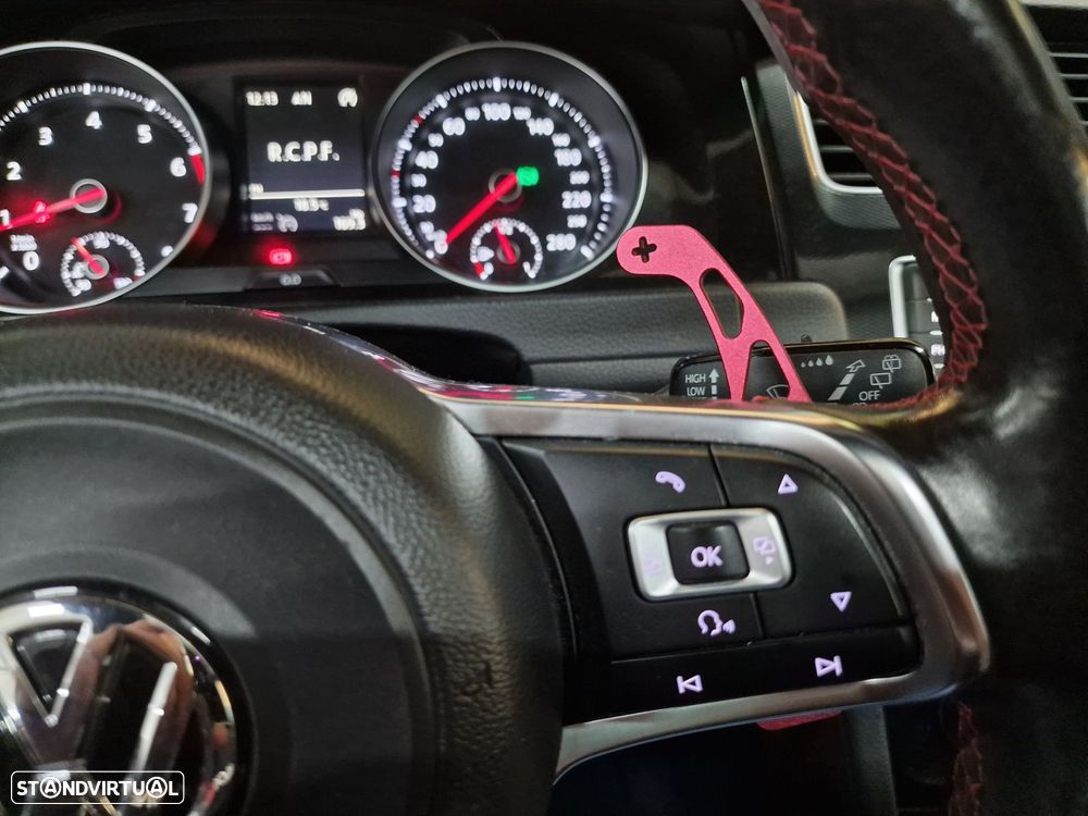 VW Golf 2.0 TSi GTi DSG - 32