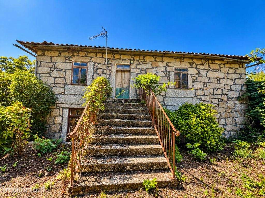 QUINTA COM 3 HECTARES E MORADIA EM PEDRA PARA RESTAURO | SÃO TORCAT... - Grande imagem: 4/20