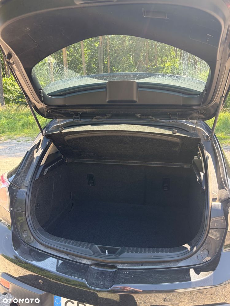 Mazda 3 - 4