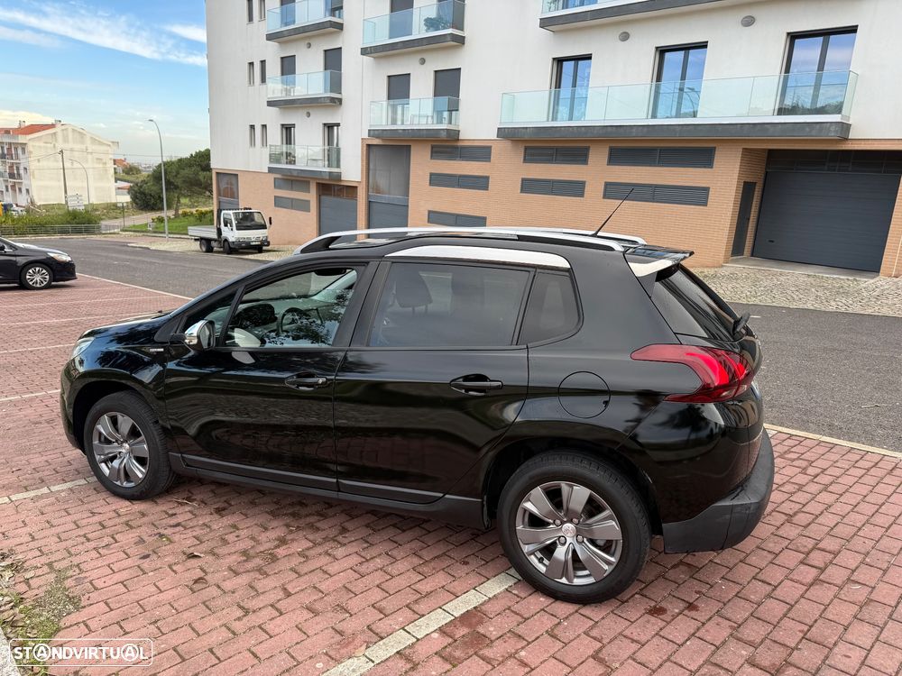 Peugeot 2008 1.2 PureTech Style - 9
