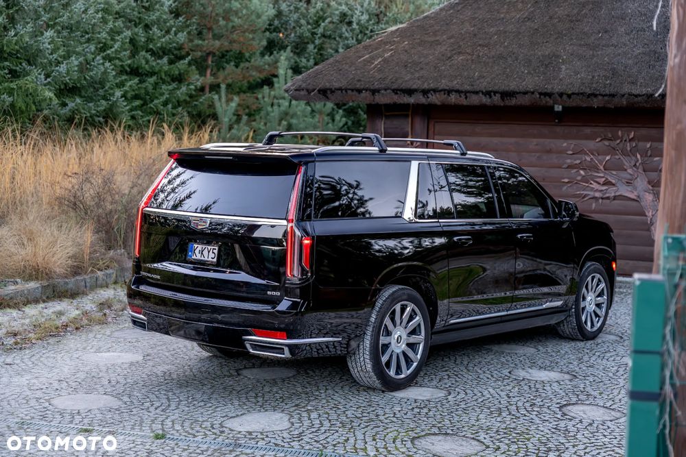 Cadillac Escalade - 5