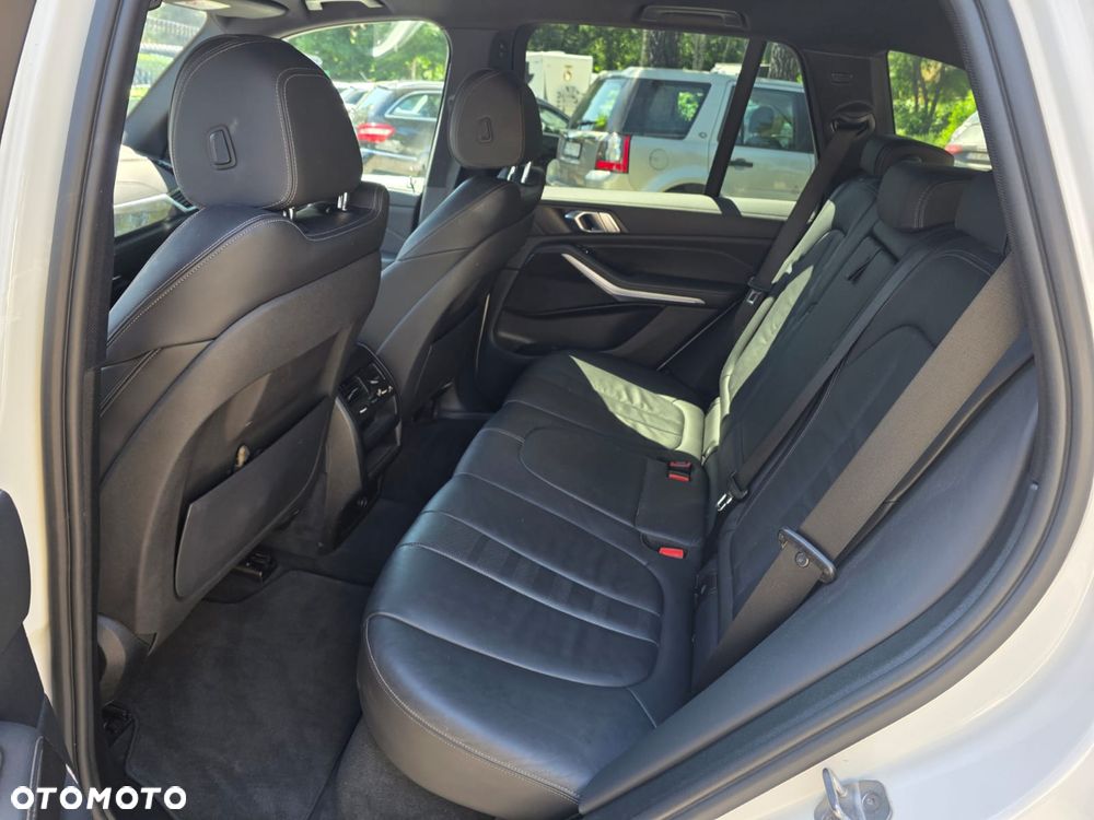 BMW X5 xDrive25d - 27