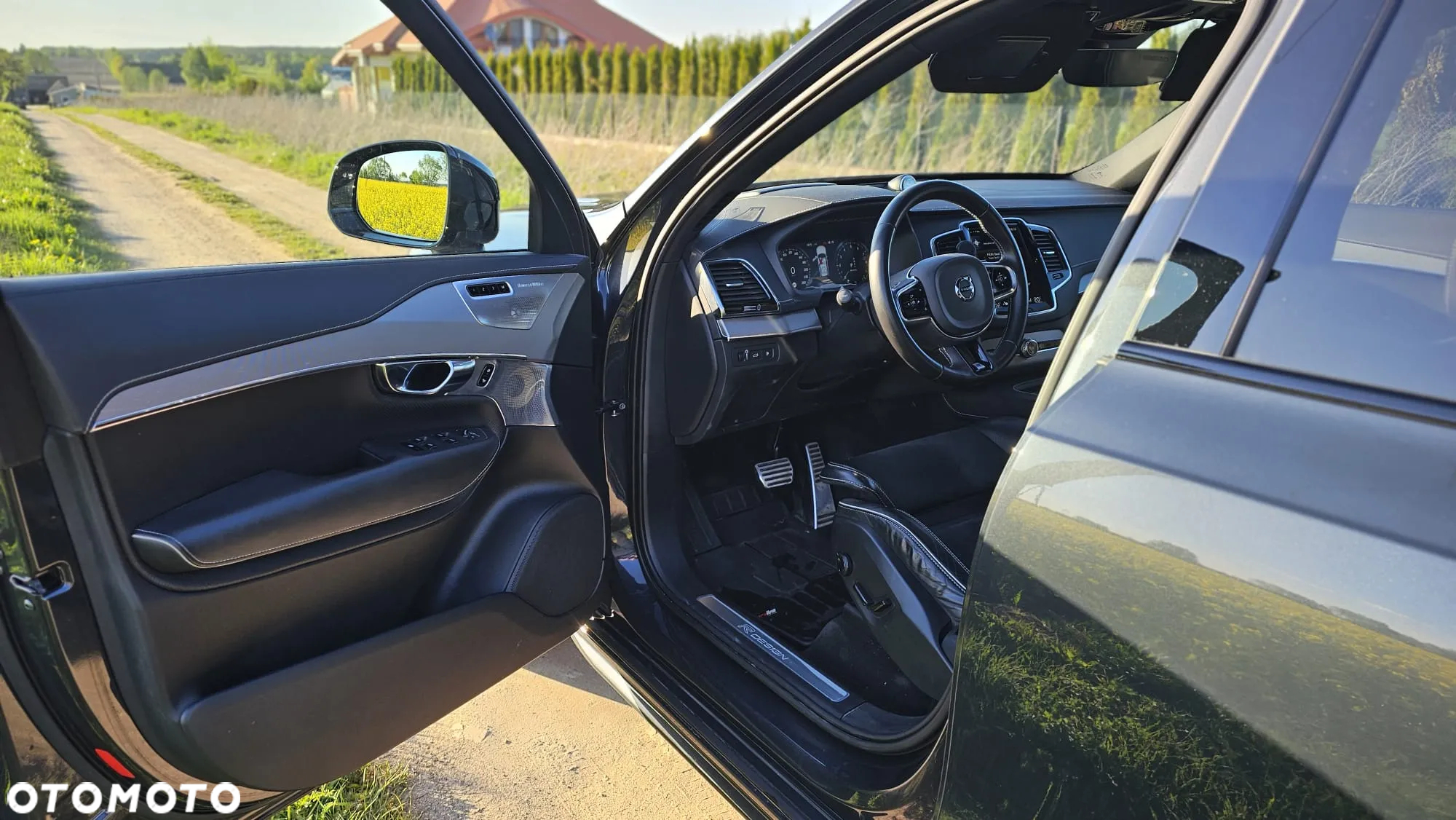 Volvo XC 90 T8 AWD Plug-In Hybrid R-Design 7os - 33