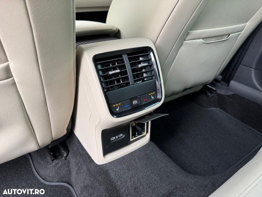 Skoda Octavia 2.0 TDI DSG Exclusive - 25